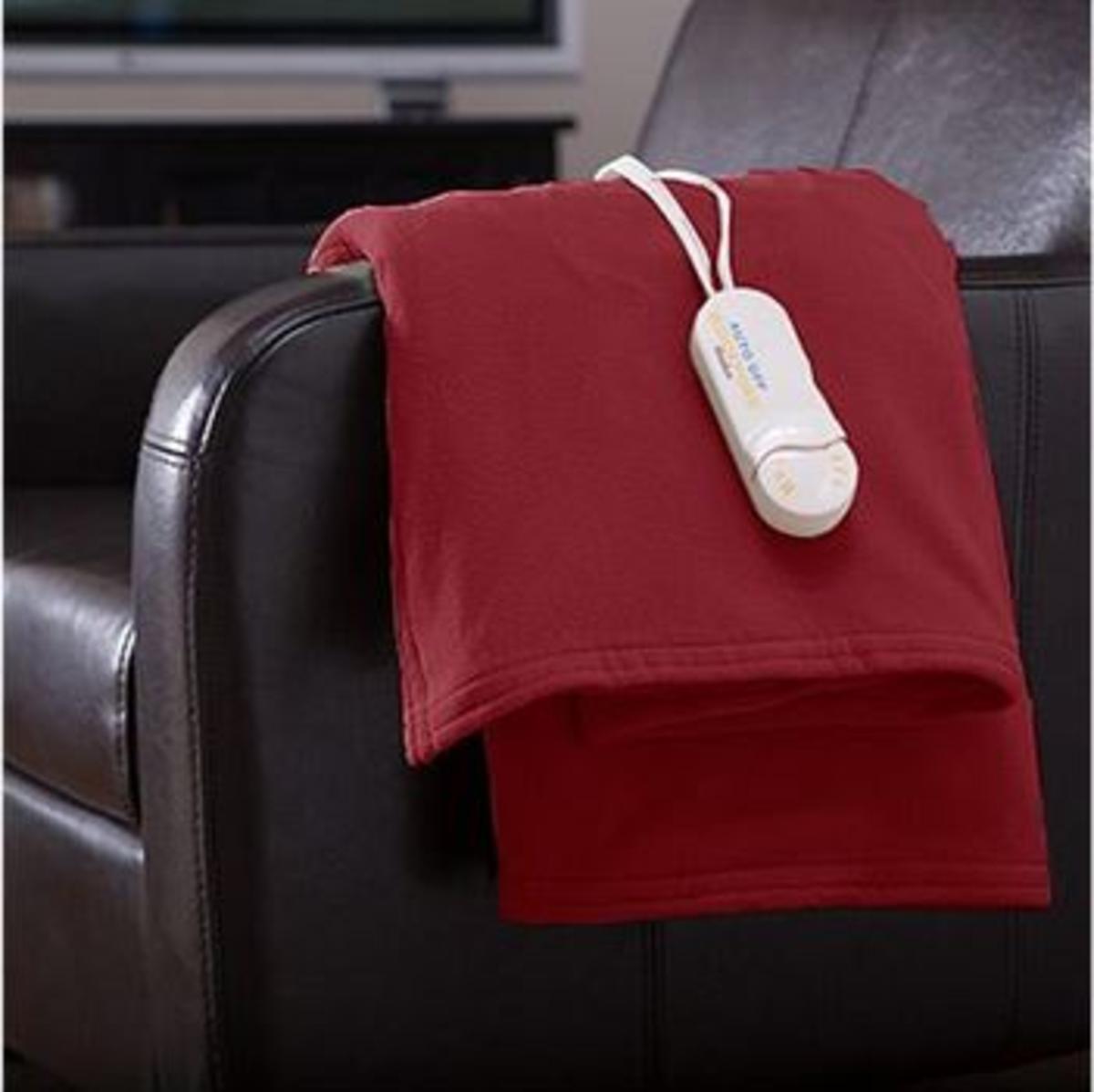 Biddeford Heated Throw With Analog Control - Brick