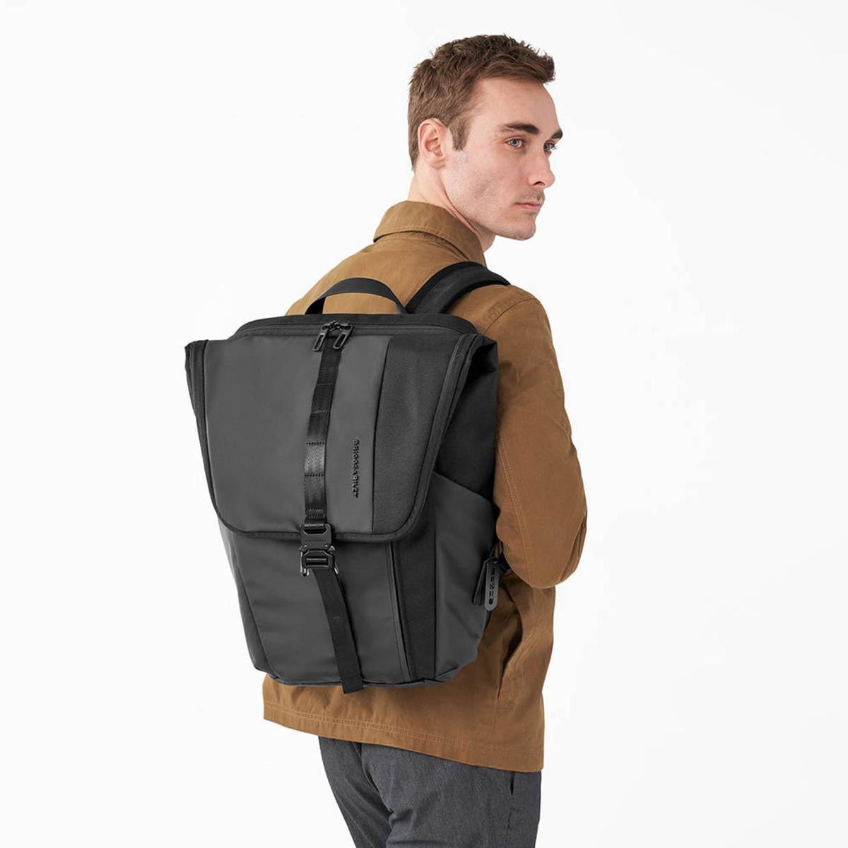 Briggs & Riley Large Fold-Over Backpack - Black