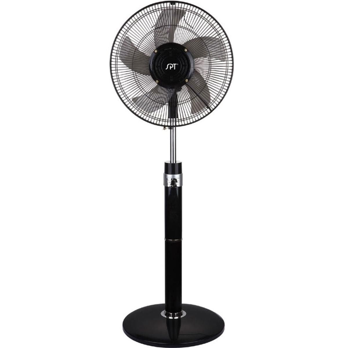 Sunpentown 18in Oscillating Misting Fan