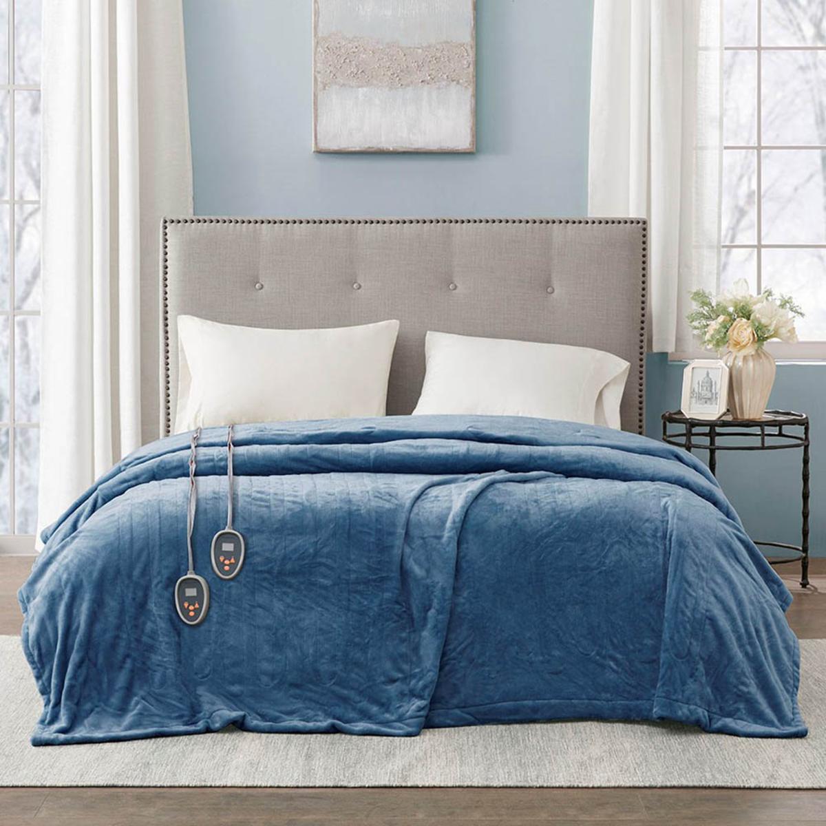 Beautyrest 100% Polyester Knitted Solid Microlight To Solid Microlight Heated Blanket - Queen