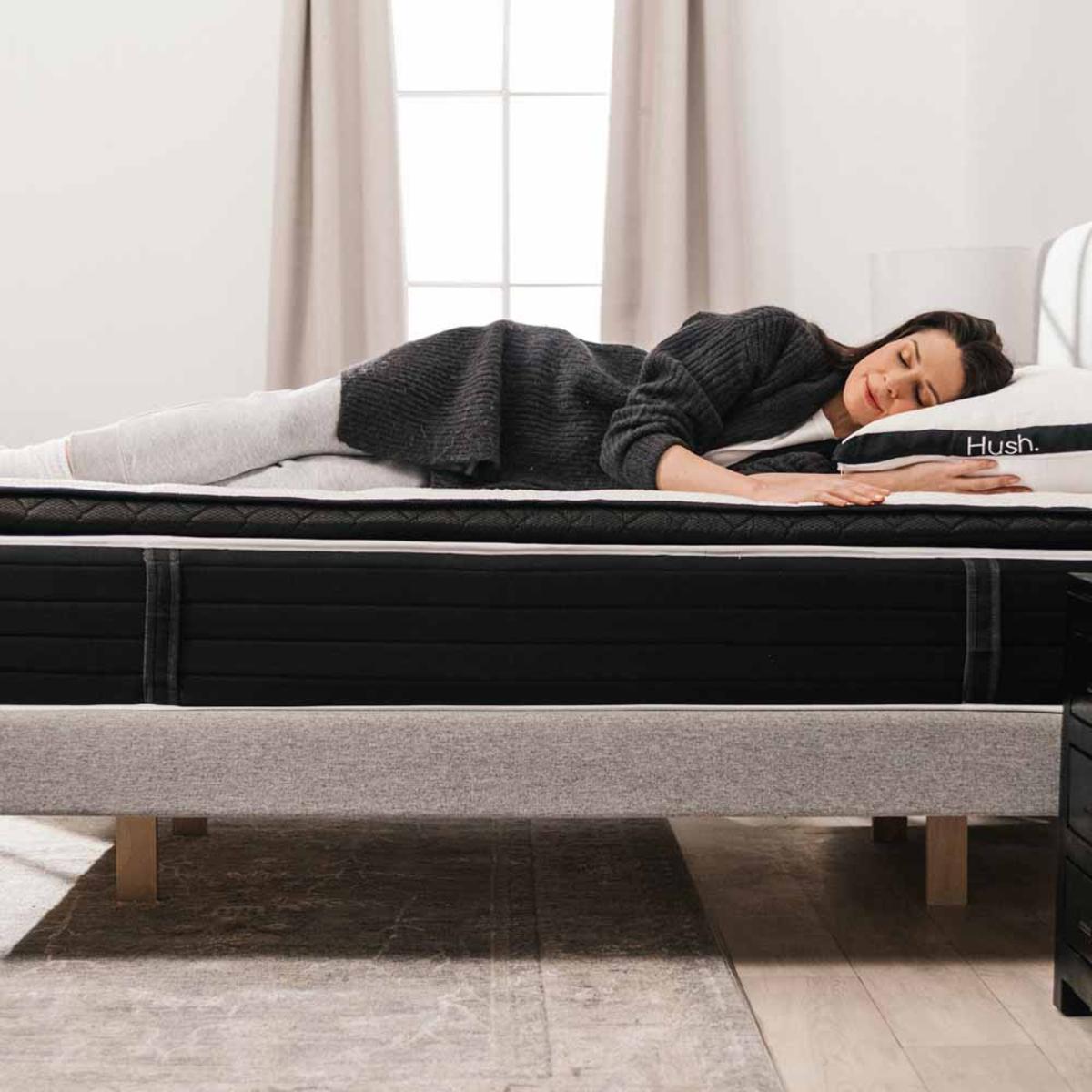  Hush Iced Hybrid 2-in-1 Cooling Mattress With Memory Foam And Springs - Double/White