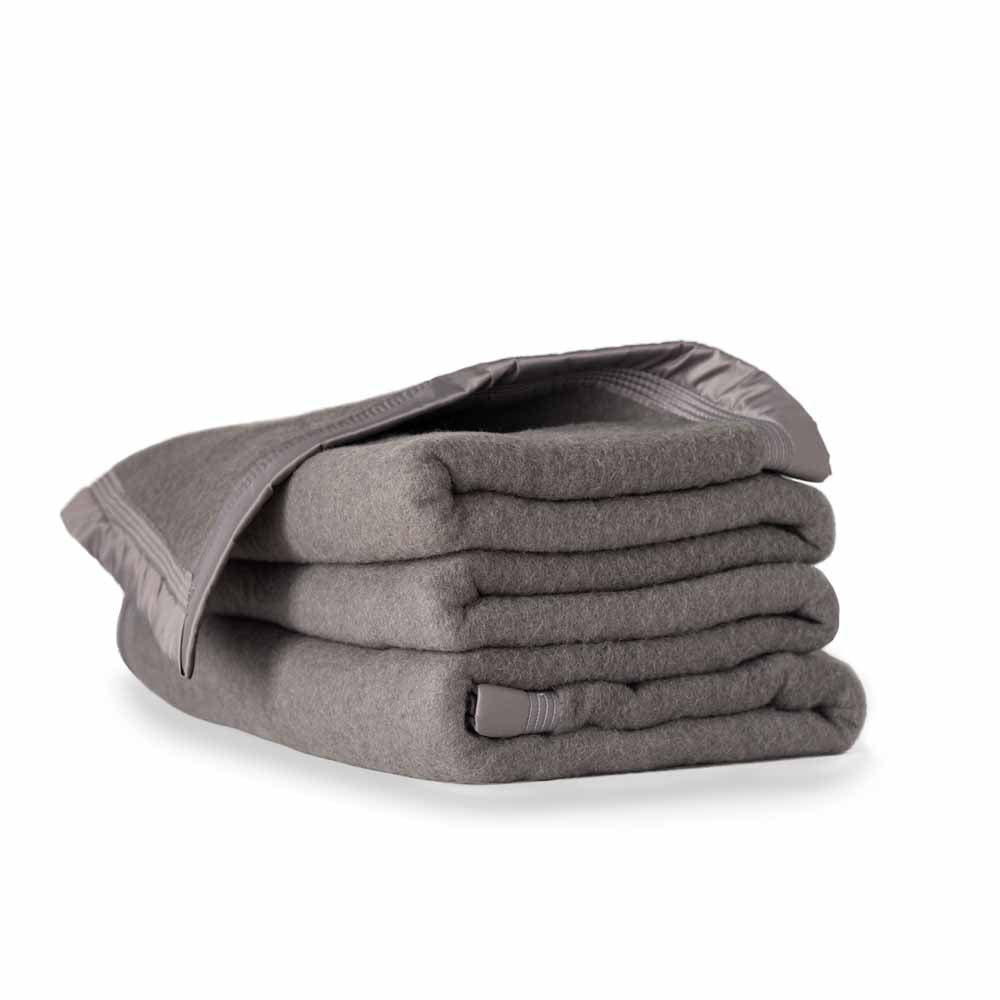  Poyet Motte Aurora Super Heavyweight Wool Blanket - Queen