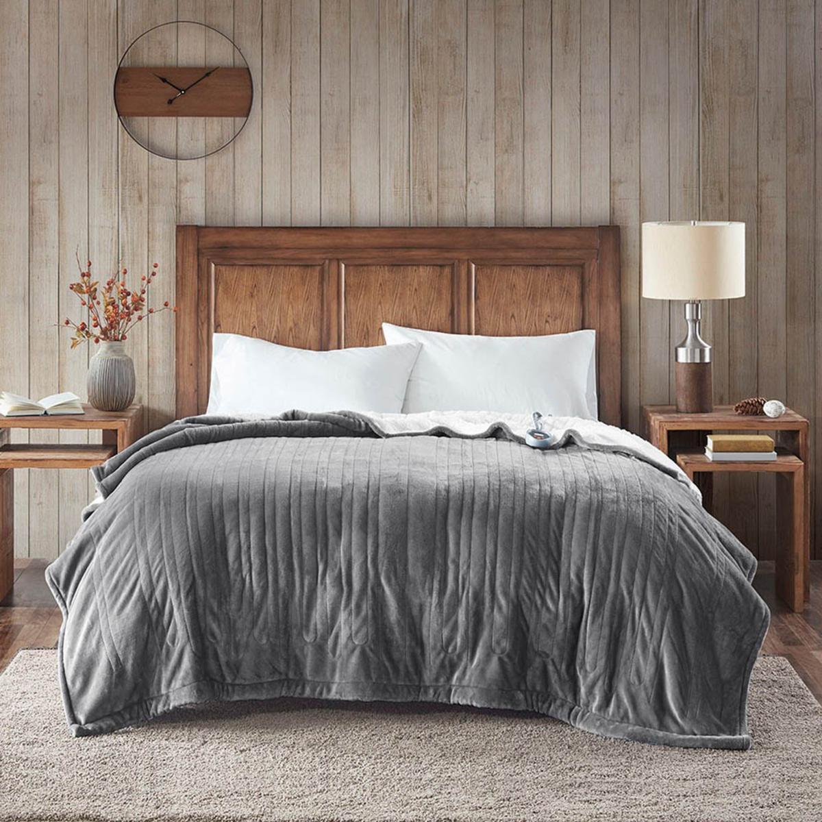  Woolrich Heated Plush To Berber Blanket - Full
